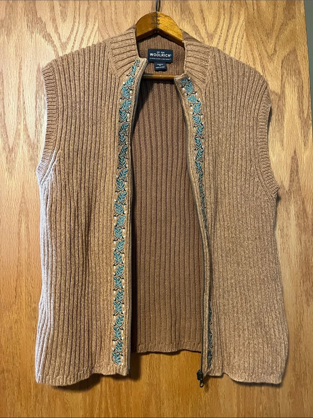Woolrich Brown Ribbed Zip-Front Sweater Vest with Teal Floral Trim - Picture 5 of 7